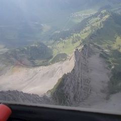 Flugwegposition um 16:05:23: Aufgenommen in der Nähe von Gemeinde Vomp, Österreich in 2463 Meter